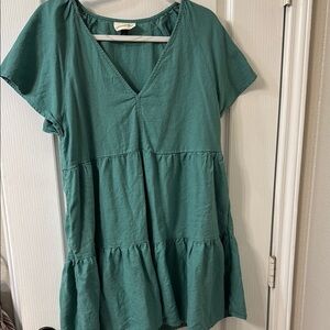 Universal Thread Green Tiered Tunic Top